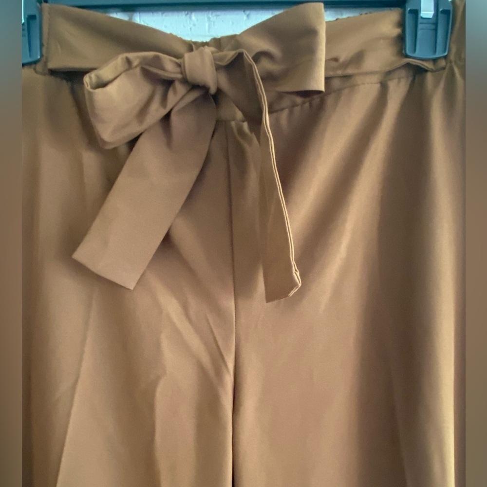 Calvin Klein Chocolate Brown Bow Tie elastic Waist Cropped Pants size Medium - Picture 4 of 4